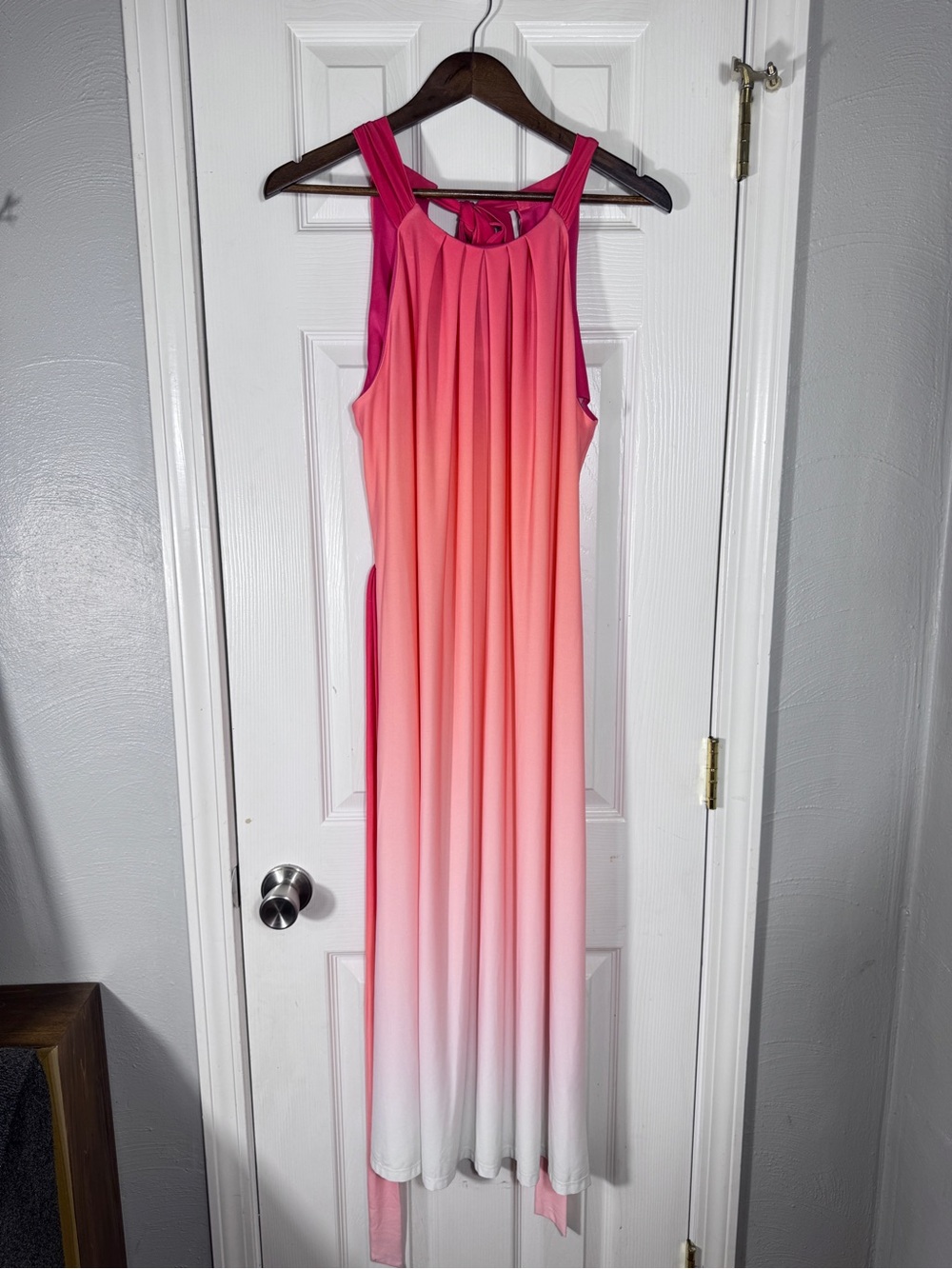 Sandra Darren Size 12 Pink Coral Ombre Maxi Dress Tie Waist Bow Back Sleeveless